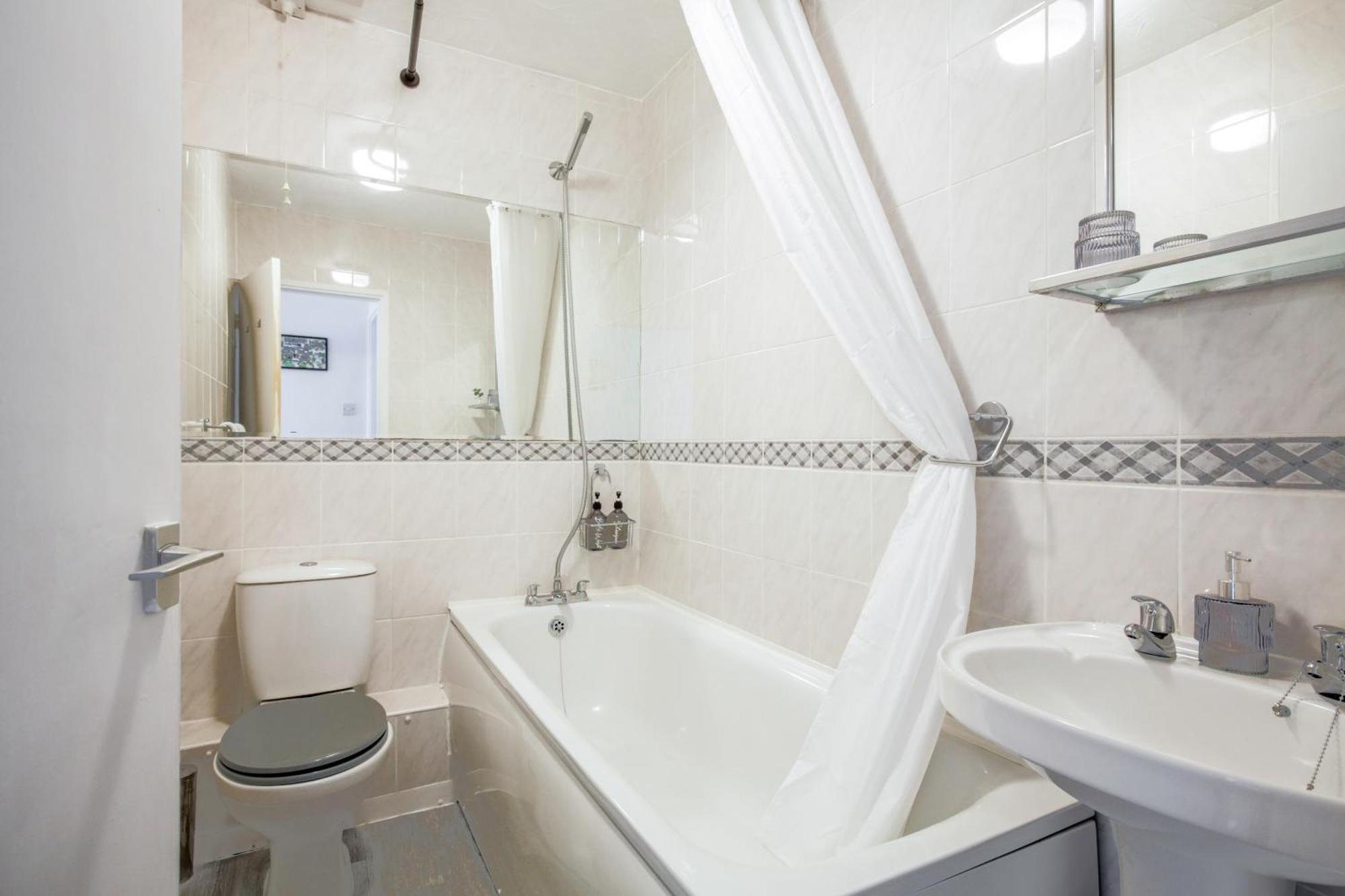 Chester Stays - Best Value Apartment With Free Parking In The Heart Of 체스터 외부 사진